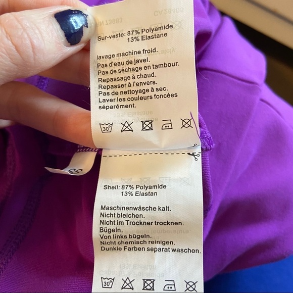 Helly Hansen women’s purple training yoga capris in size medium - Picture 7 of 8